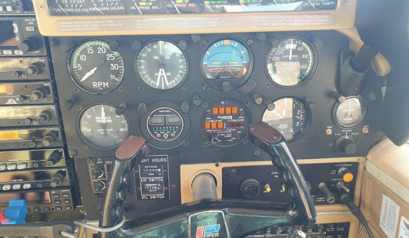 Piper PA23-250F Aztec, 1981 full