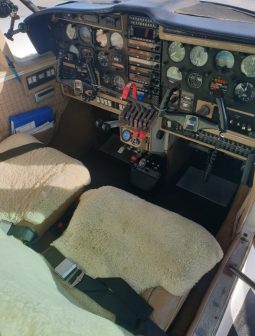 Piper PA23-250F Aztec, 1981 full