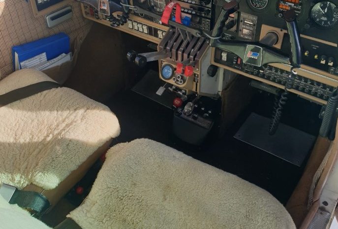 Piper PA23-250F Aztec, 1981 full