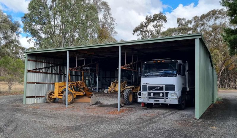 Airstrip, 40 acres, 4 bedroom house full