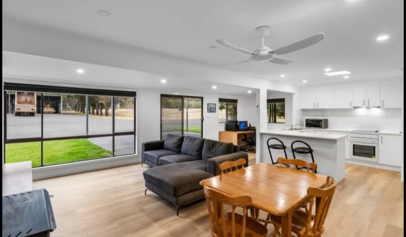 Airstrip, 40 acres, 4 bedroom house full