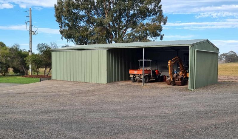 Airstrip, 40 acres, 4 bedroom house full