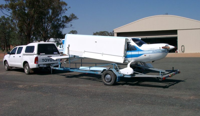 Aircraft trailer full